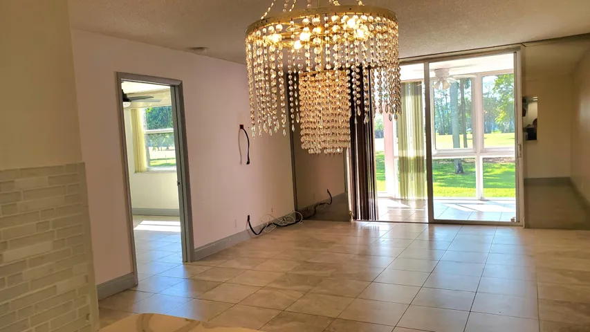 Dining / Living Room