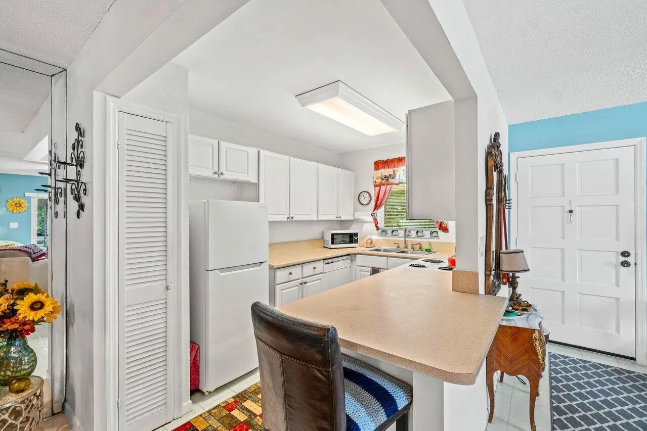 008-1124Northwest13thStreet-204A-BocaRat