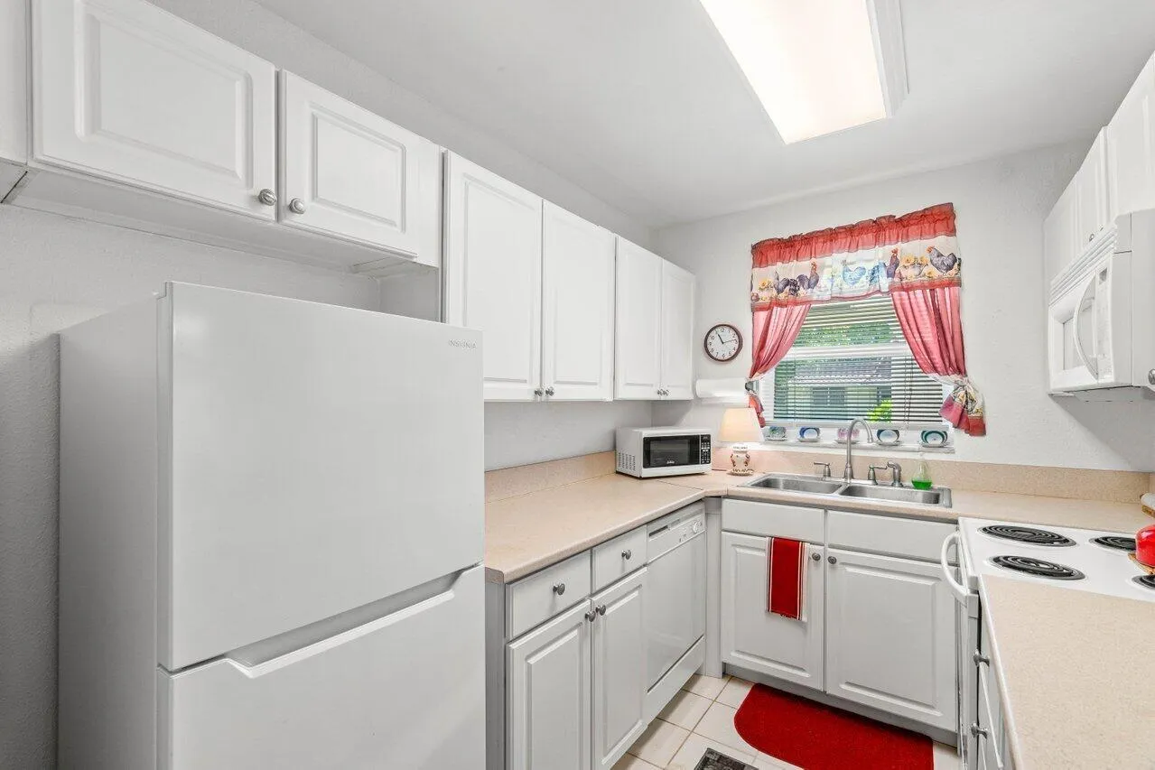 011-1124Northwest13thStreet-204A-BocaRat