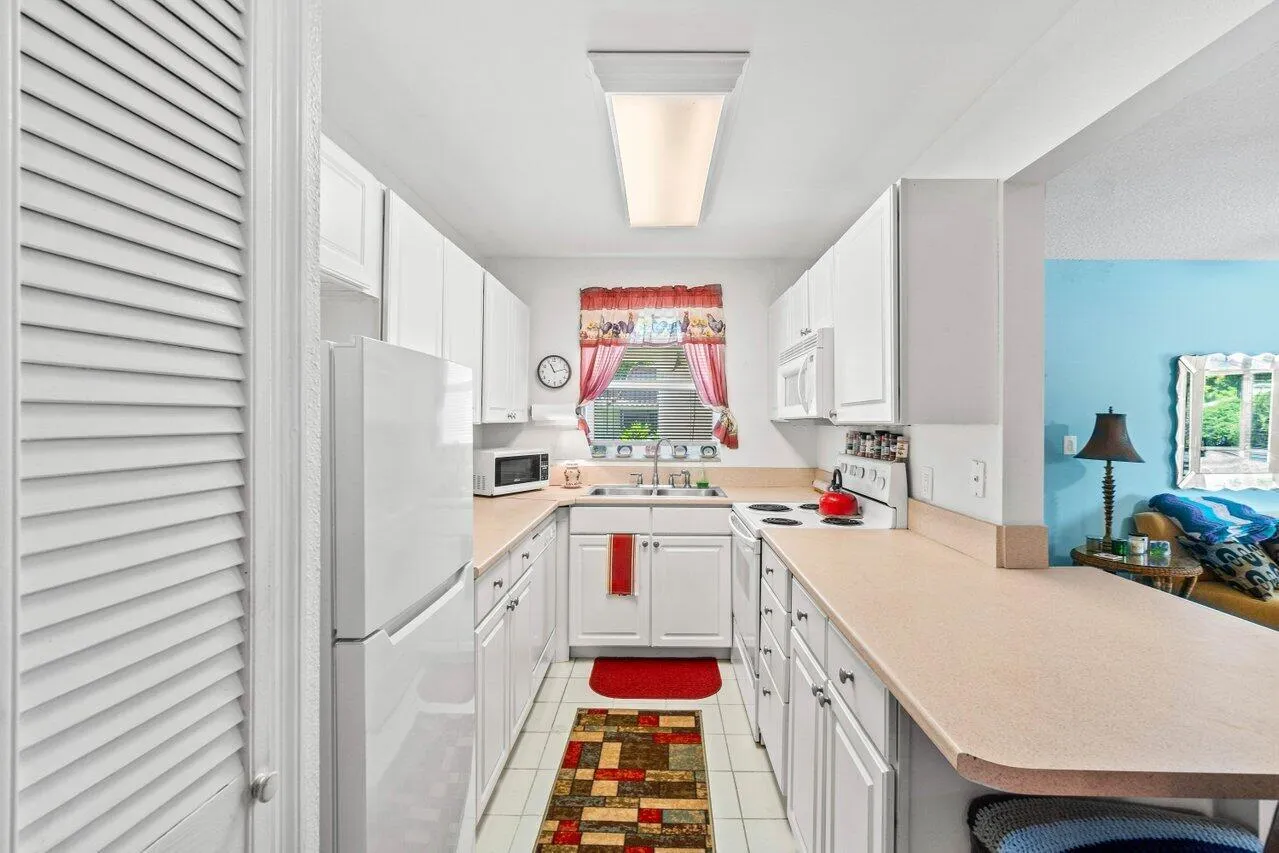 009-1124Northwest13thStreet-204A-BocaRat