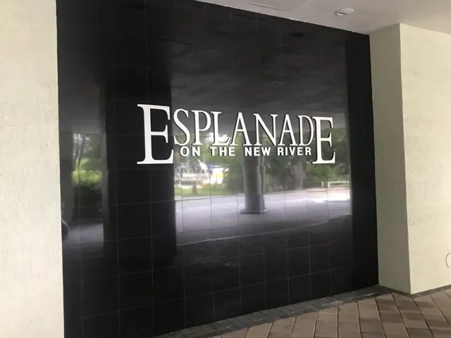 Upscale full-amenities condo on the water