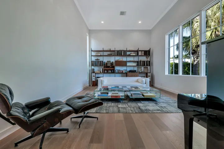 264 Sandpiper Dr Palm Beach FL-large-016