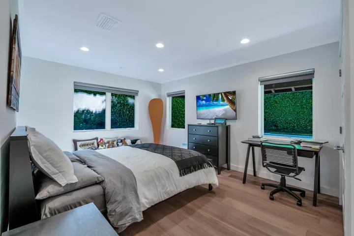 264 Sandpiper Dr Palm Beach FL-large-029