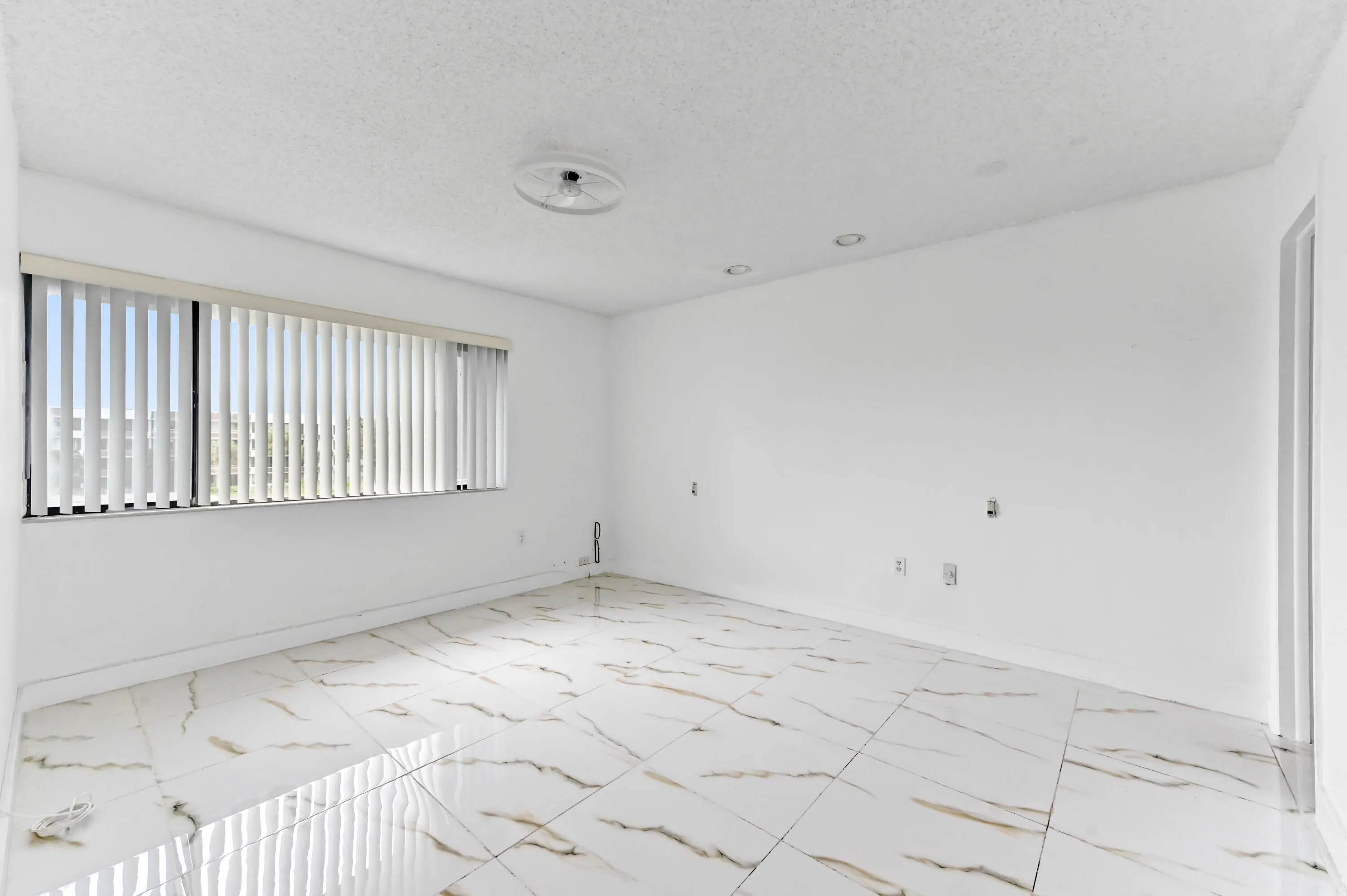 16 bedroom 01