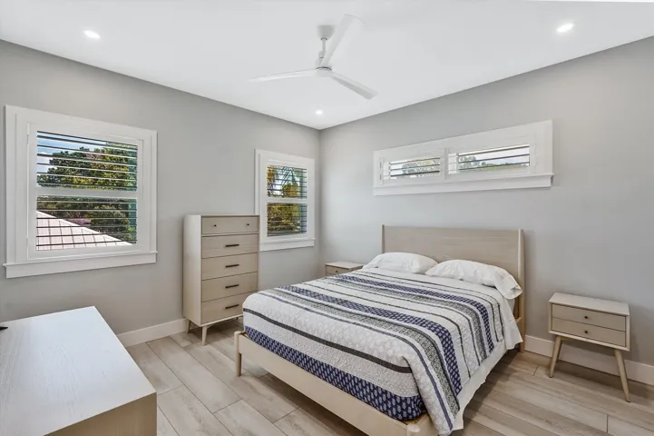 25-425 Hugh Street-25