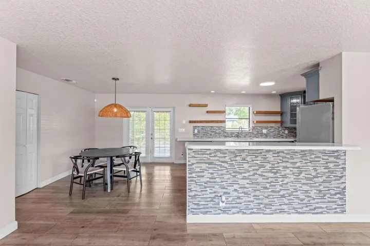 13-web-or-mls-A7408588 (2)