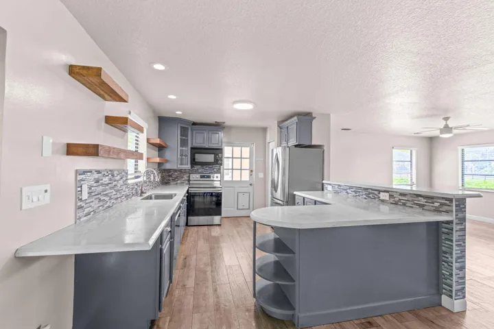 15-web-or-mls-A7408597 (2)