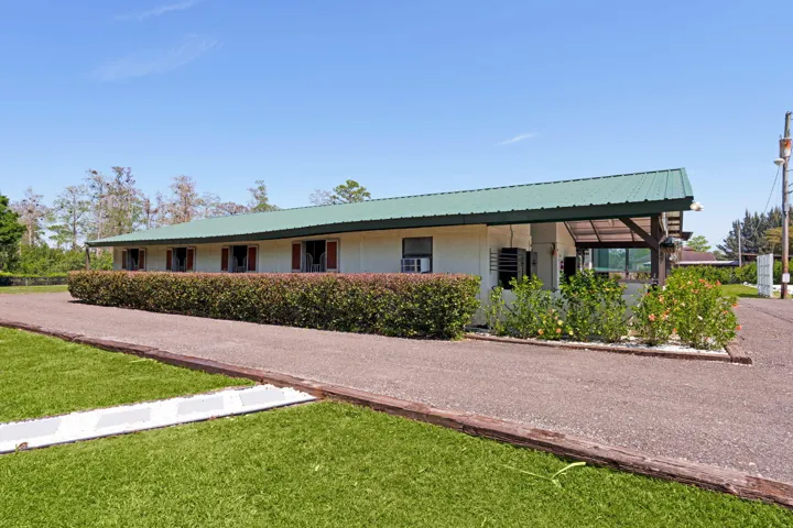 44-web-or-mls-A7408519