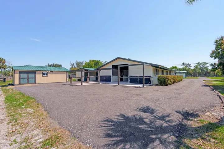 64-web-or-mls-A7408567