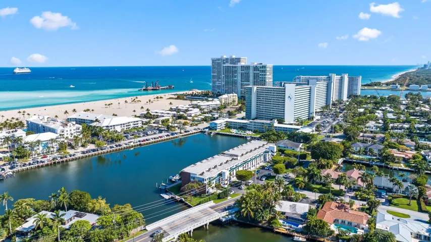 1800 South Ocean Drive - 12.jpg-SMALL