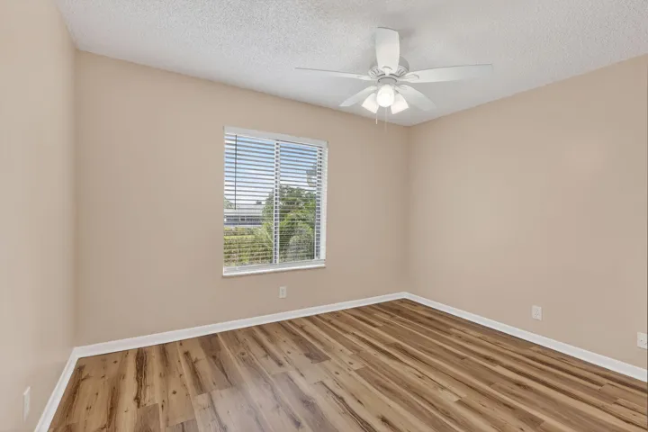21-web-or-mls-5P1A1639