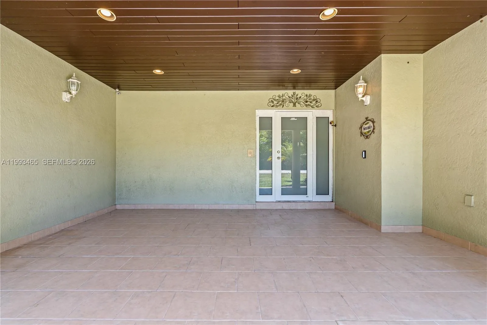 Property photo 123