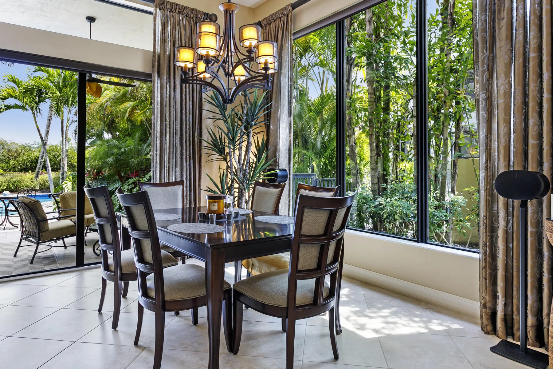 DINING/LIVING