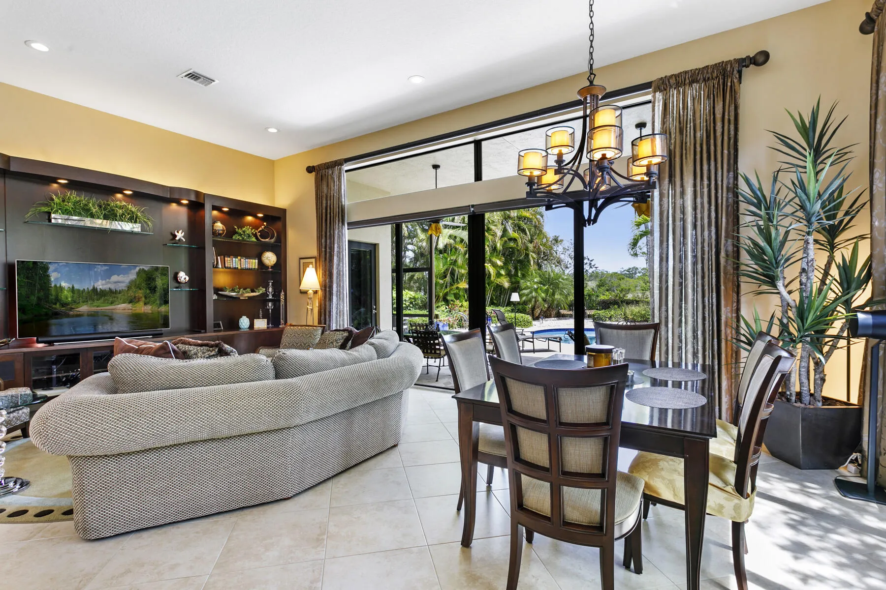GREAT ROOM