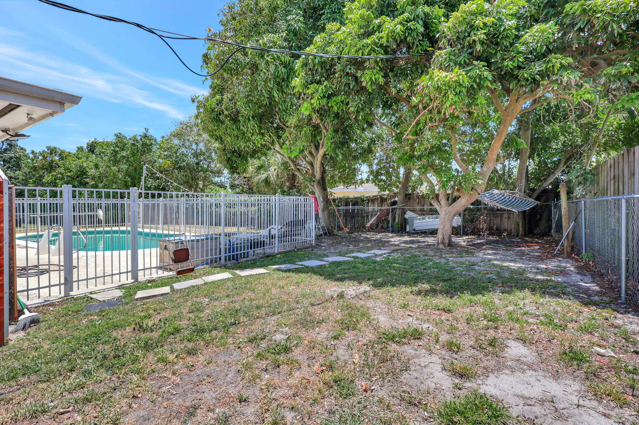 41-web-or-mls-334SW_206