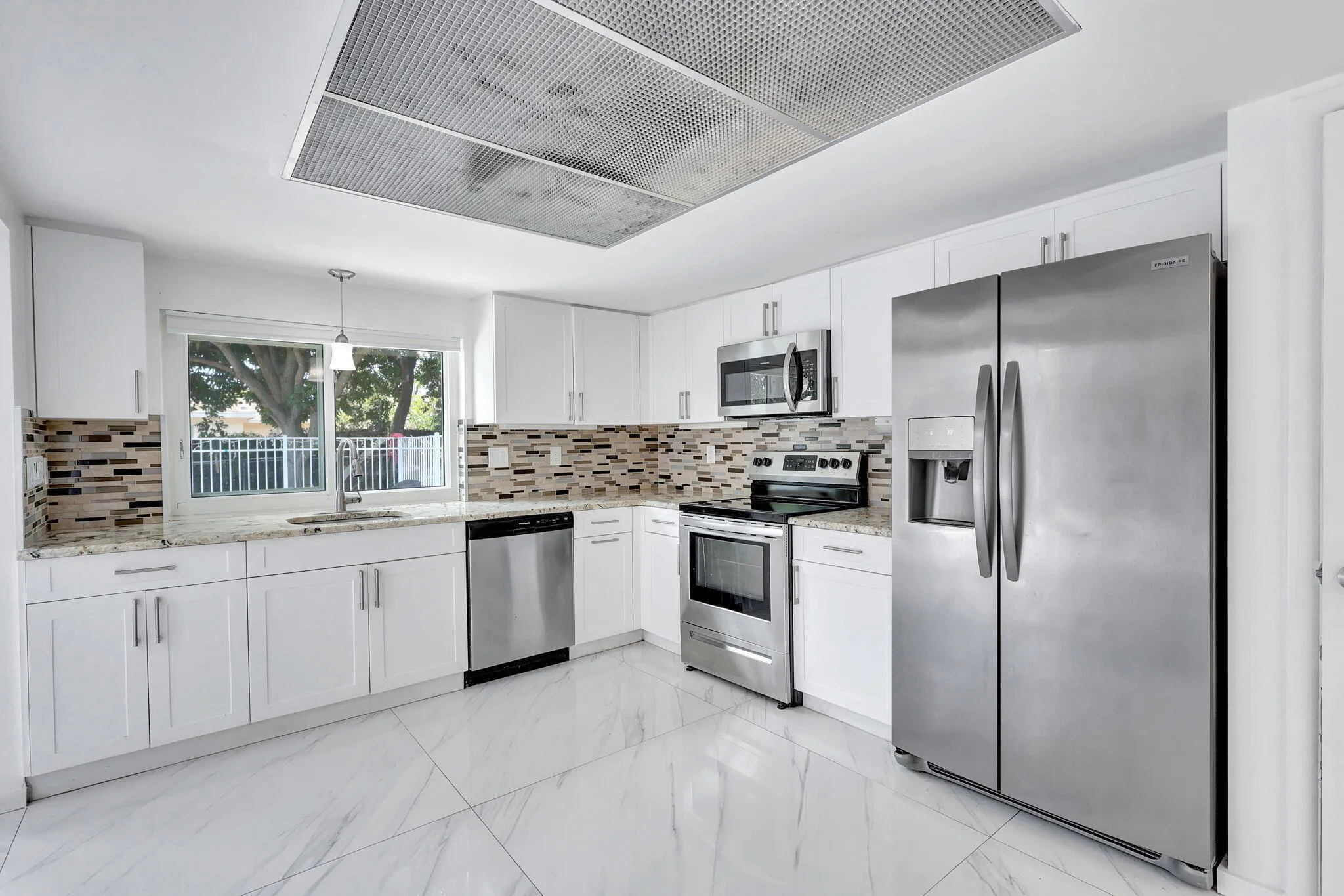 24-web-or-mls-334SW_81