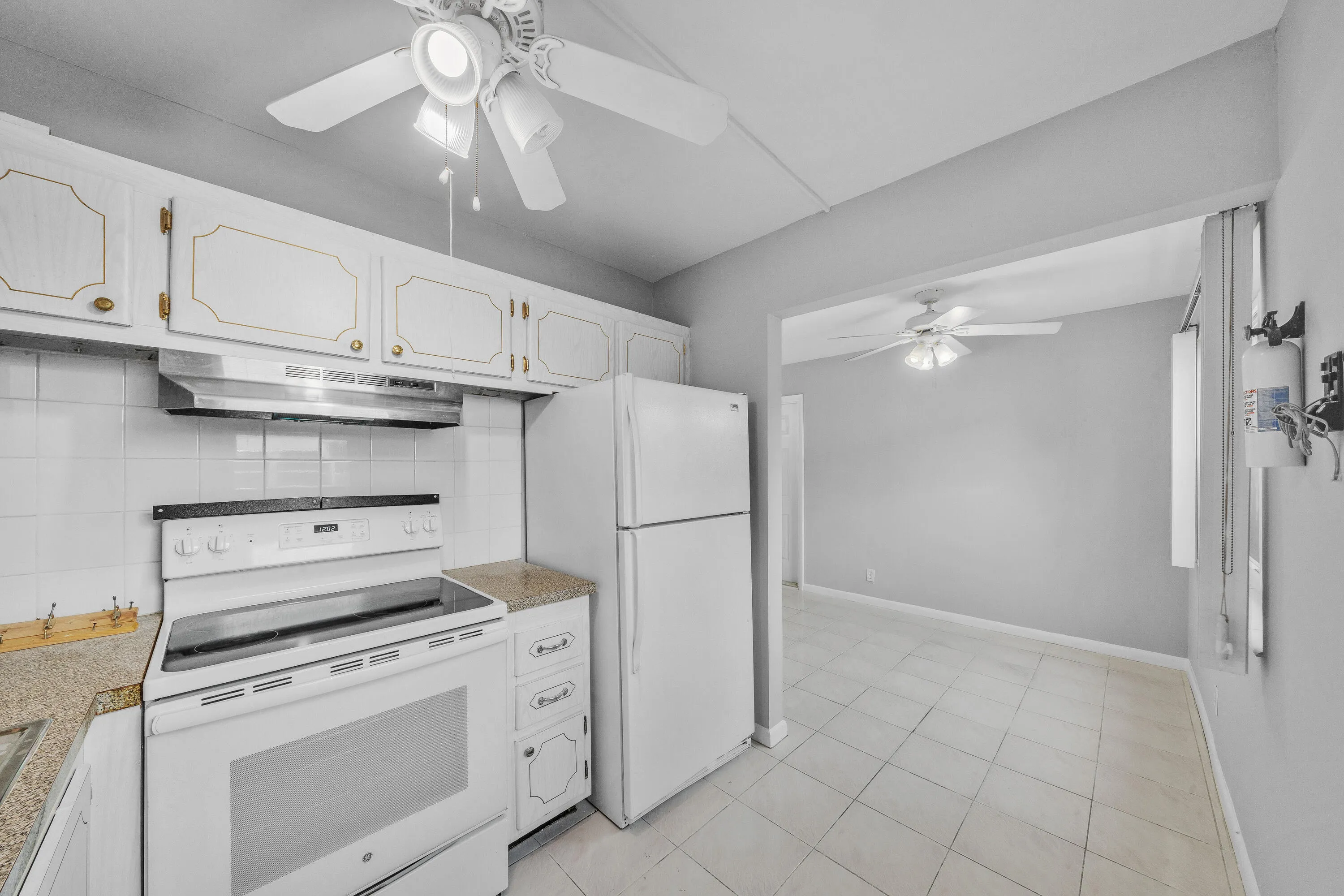 5 Kitchen (3)