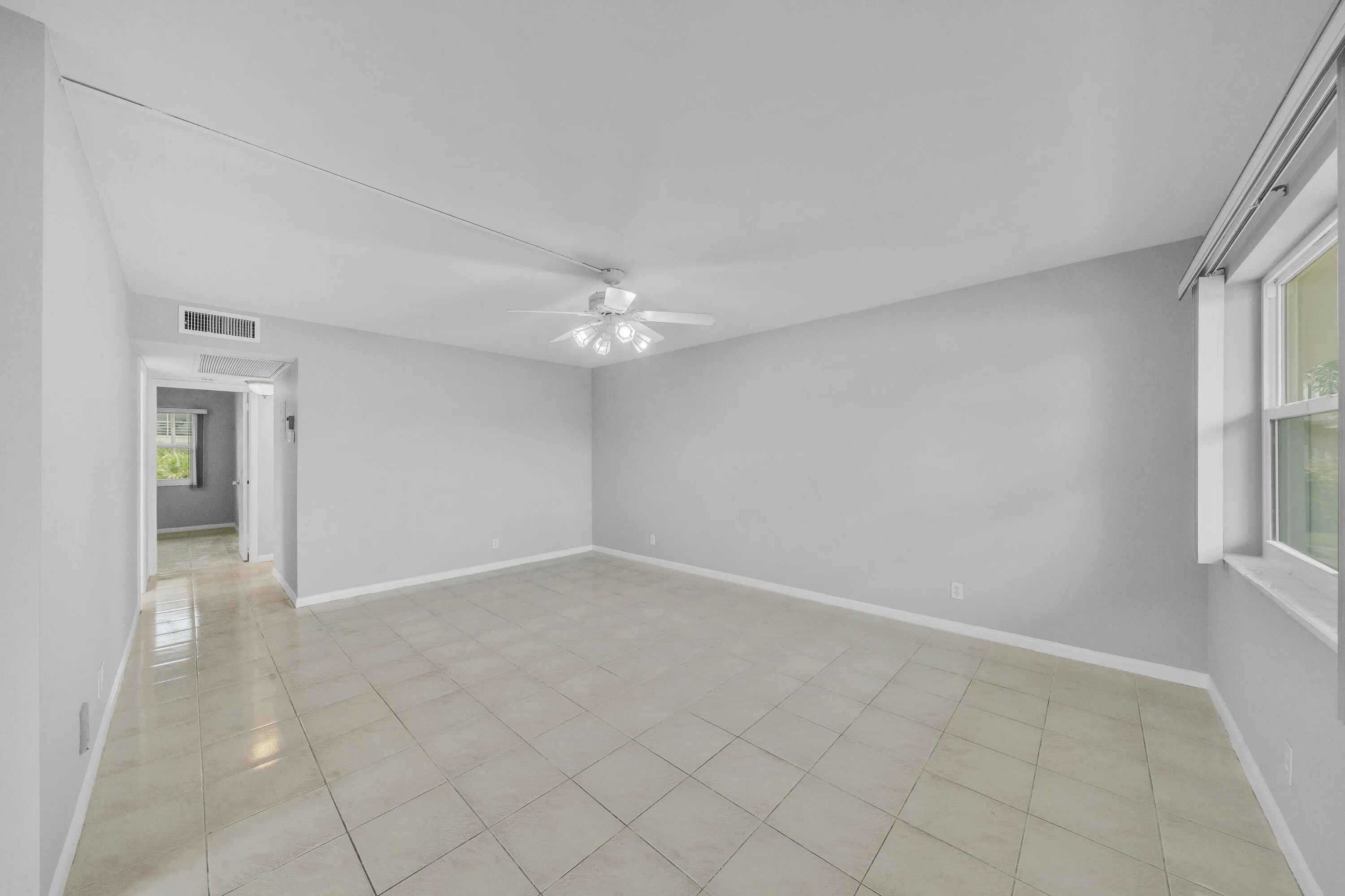 7 Living Area (1)