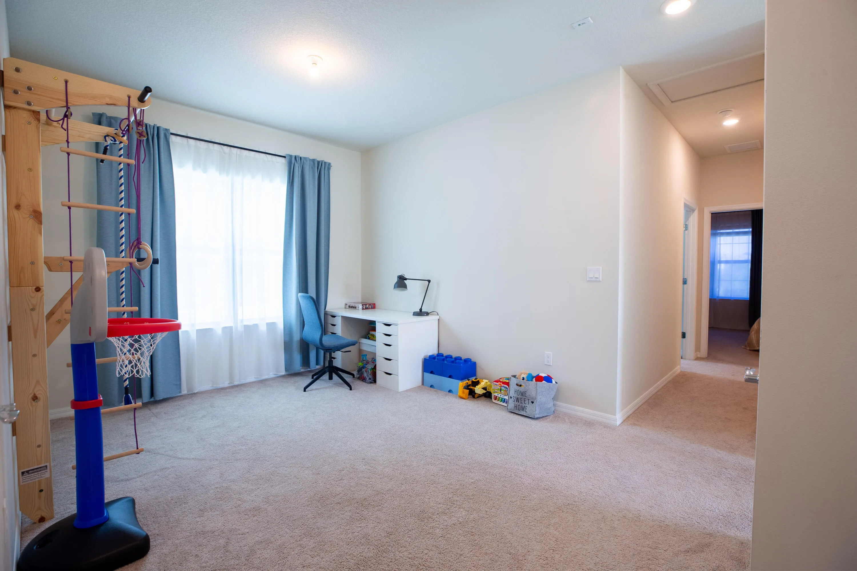 Spacious loft, perfect for a second living area or media room