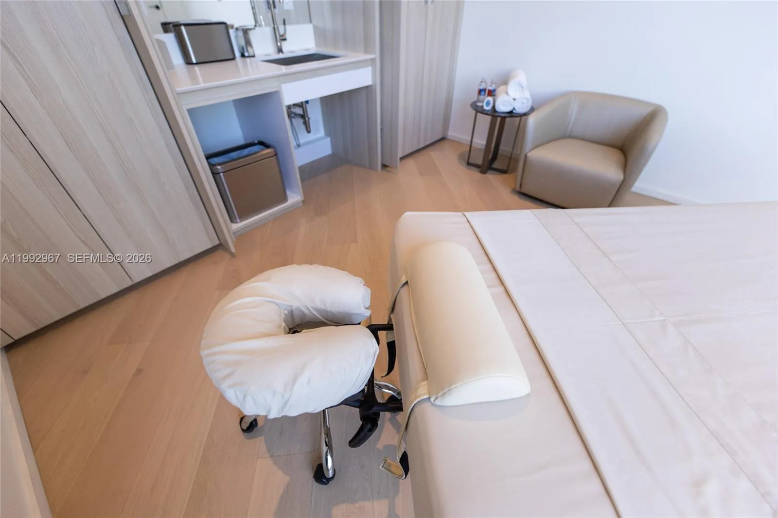 Property photo 99