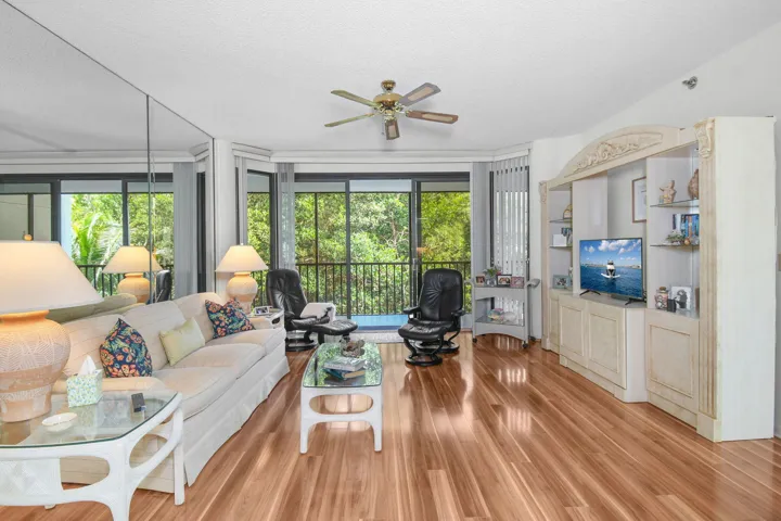24-web-or-mls-500_6194