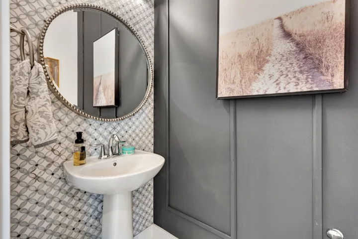 Powder bath