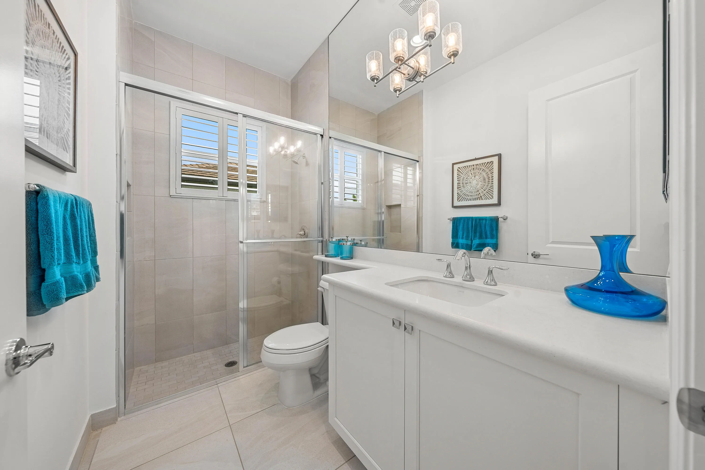 Ensuite Guest Bath