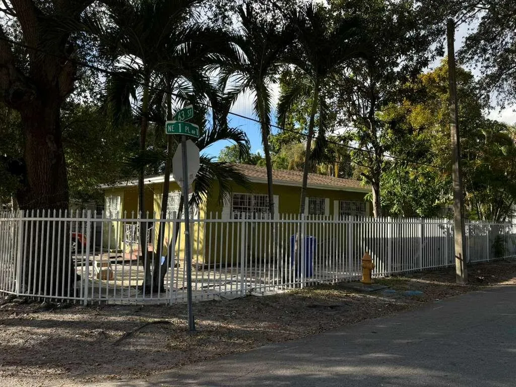 Property photo 23