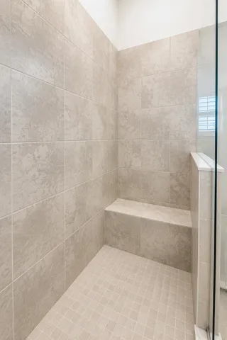 Designer.Master Bathroom.4