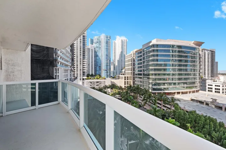 21-web-or-mls-347-n-new-river-dr-e-1509