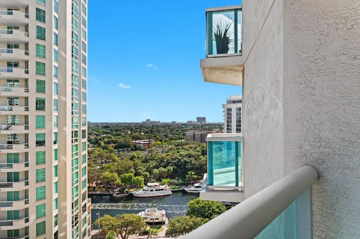 13-web-or-mls-347-n-new-river-dr-e-1509