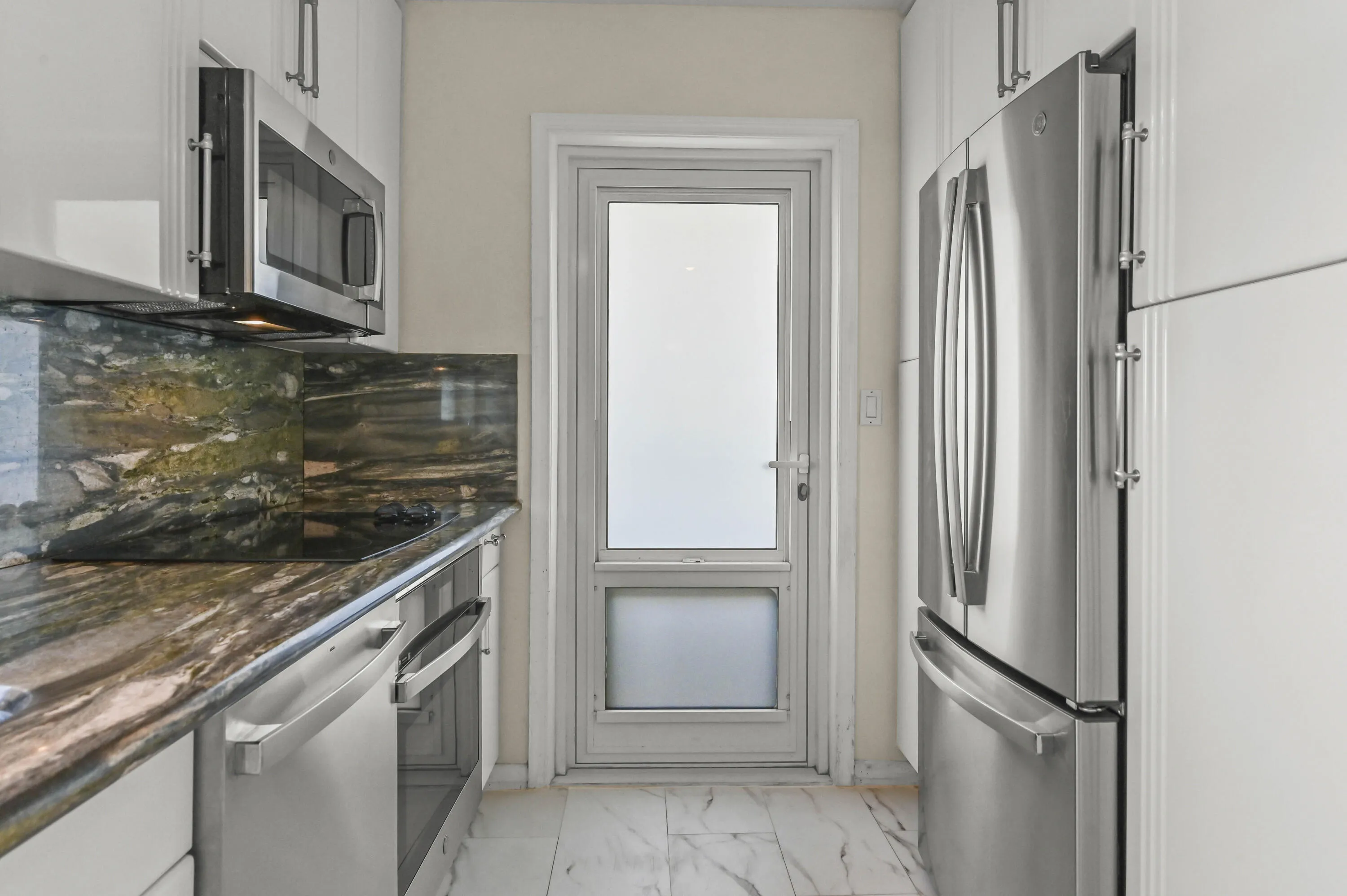 11 Kitchen 03