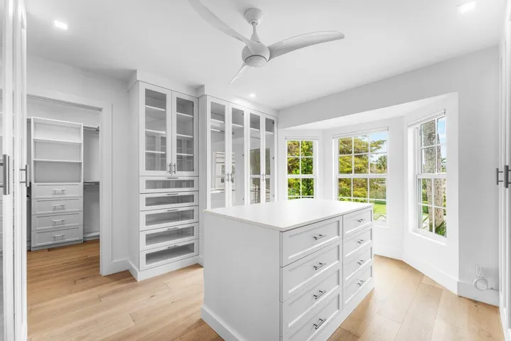 Custom Closet Room
