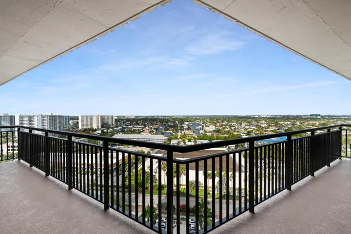 Primary & Guest Balcony