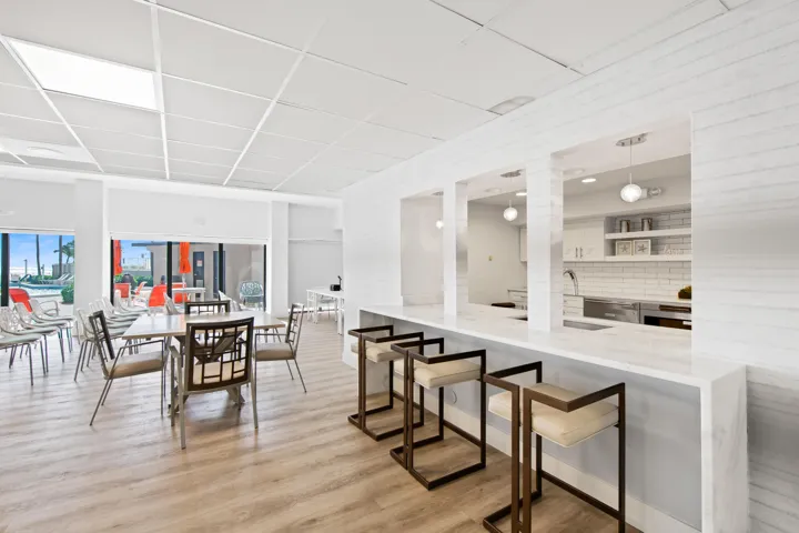 Clubroom Full Kitchen