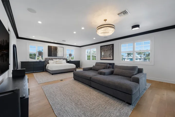 Expansive Master Retreat!!