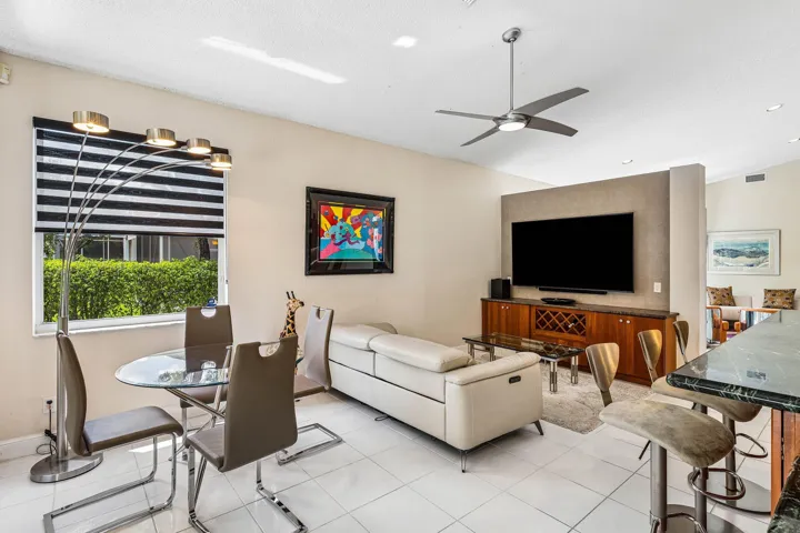 009-4510KensingtonParkWay-Wellington-FL-