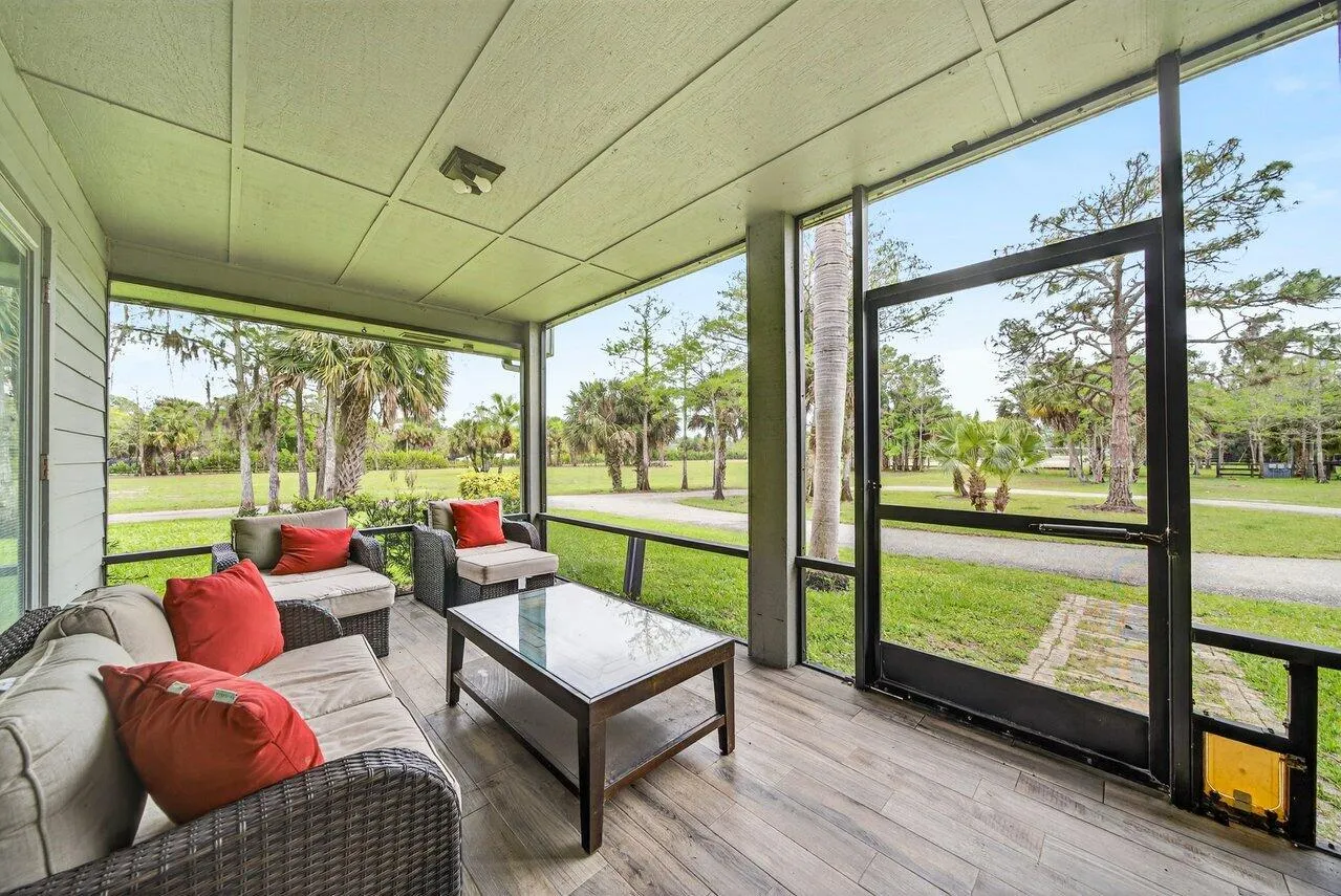Screened Patio