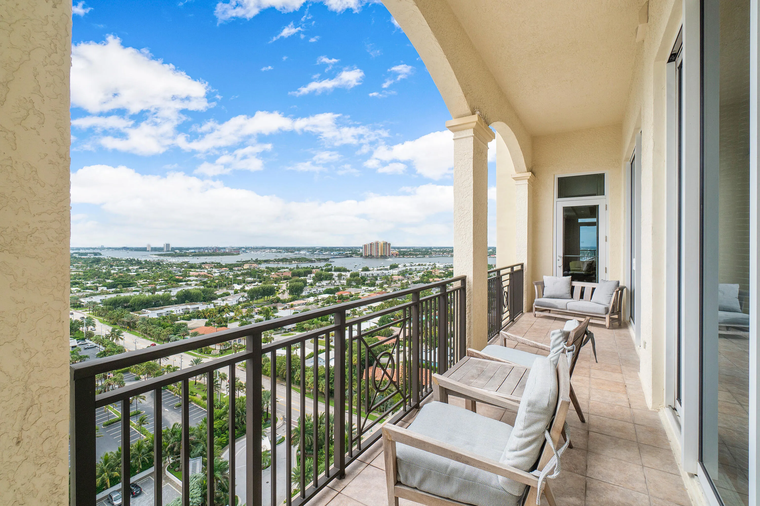 029-3800NorthOceanDrive-RivieraBeach-FL-