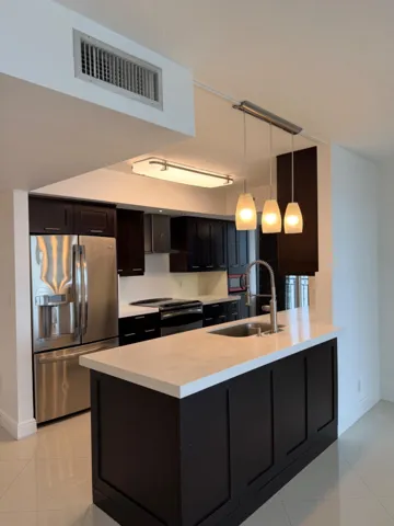 2-web-or-mls-Exterior_DSC01855_hf4k