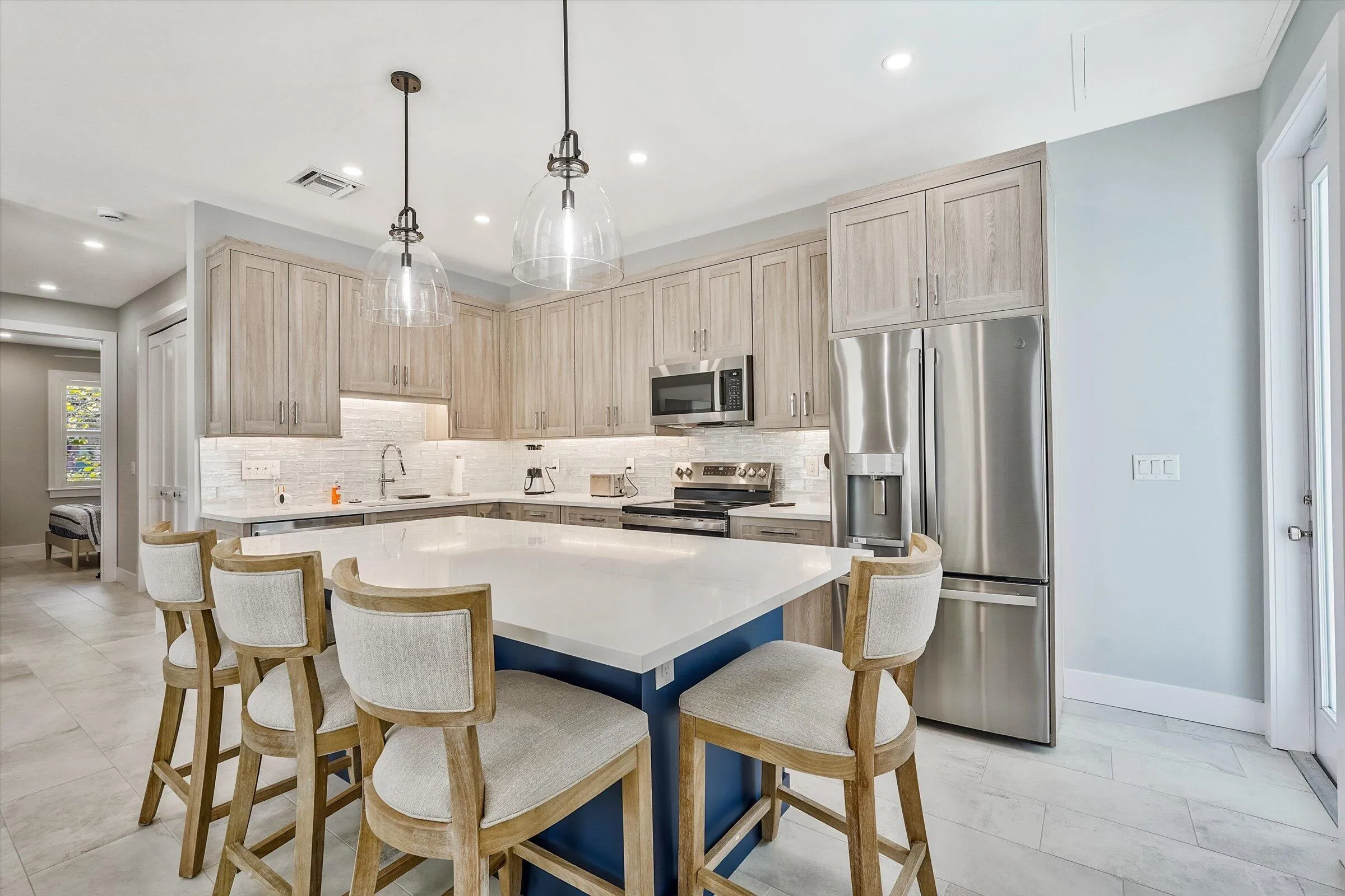 07-425 Hugh Street-7
