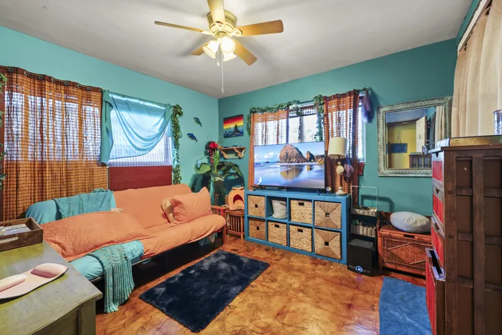 Bedroom 3 (office:guest room)