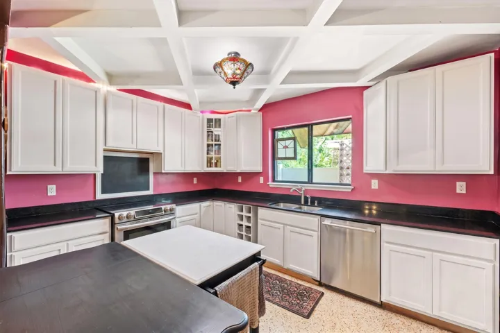 Large Kitchen with island