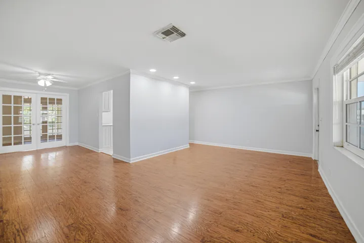 Livingroom-B