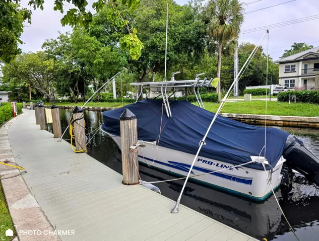 RR Dock