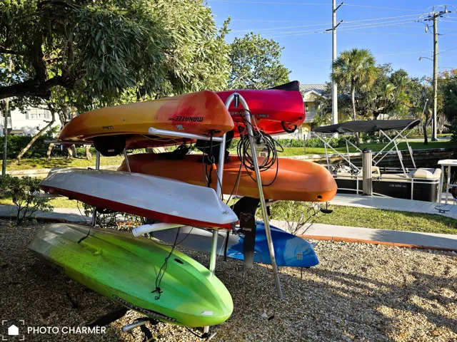 Kayak, Paddle Board and Canoe Storage and Drop in