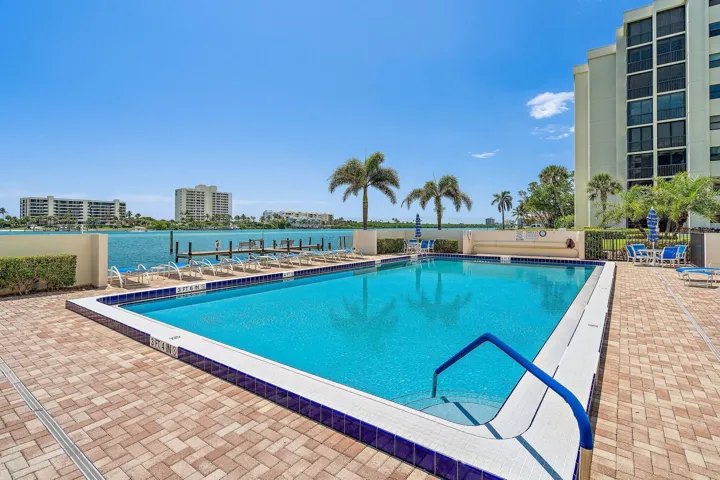 062-19800SandpointeBayDr101-Tequesta-FL-