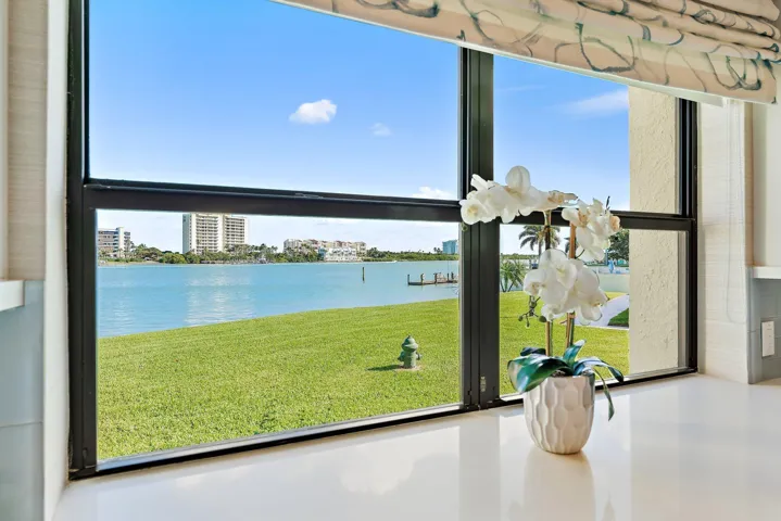027-19800SandpointeBayDr101-Tequesta-FL-