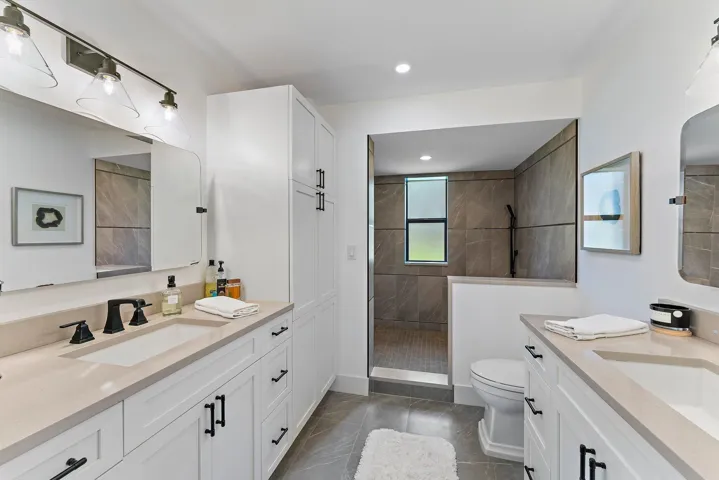 044-19800SandpointeBayDr101-Tequesta-FL-