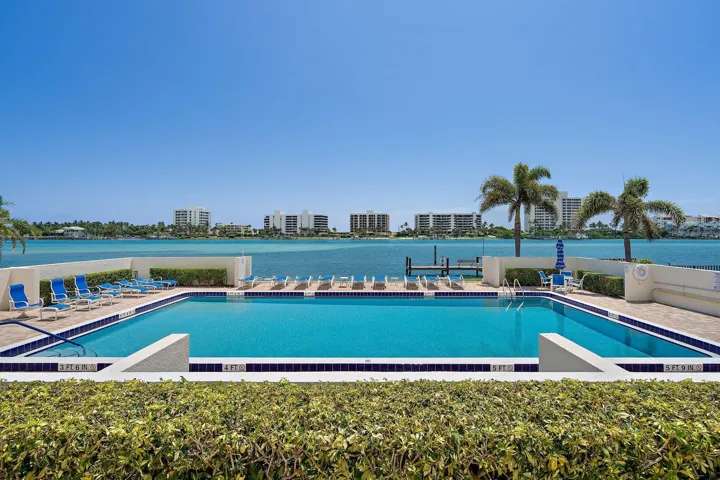 065-19800SandpointeBayDr101-Tequesta-FL-